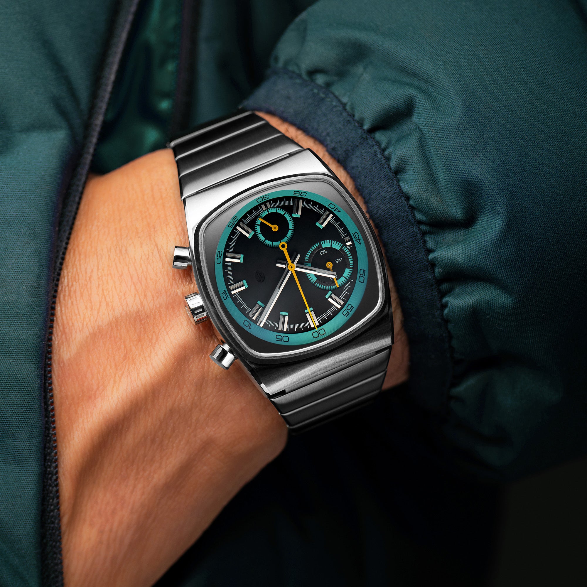 THE METRIC TEAL DESIGN